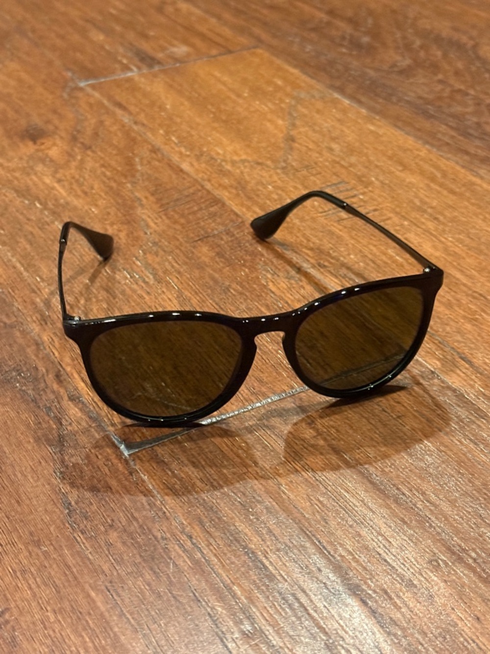 Source Unknown Black Sunglasses with Brown Lenses